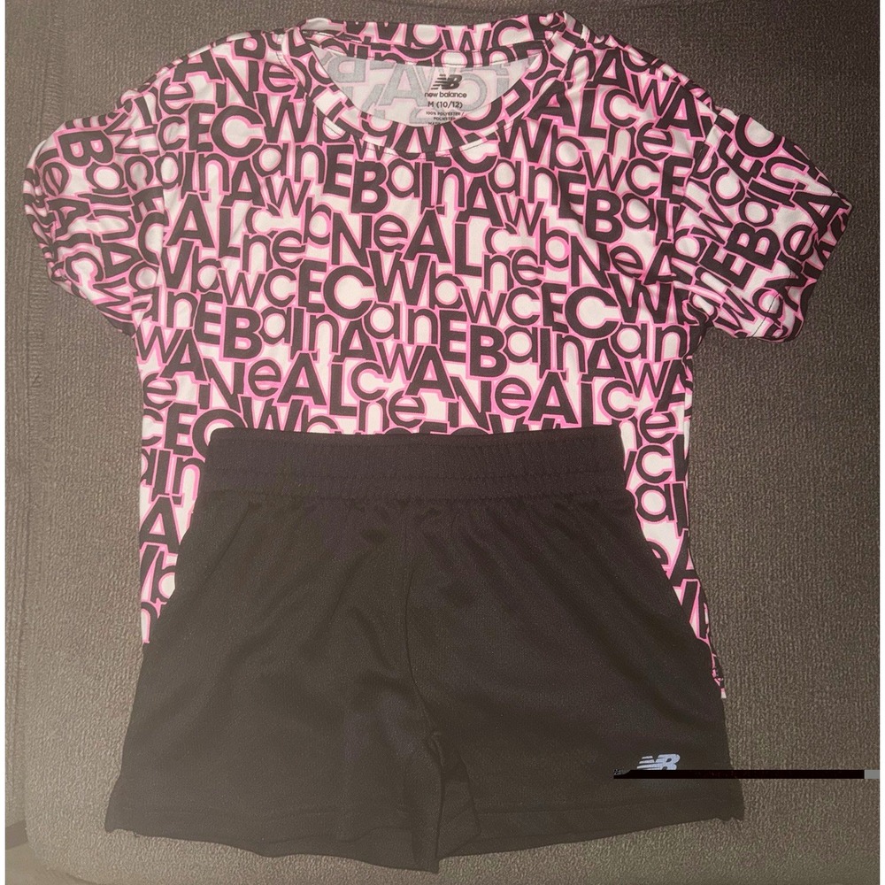 New Balance Girls 2-Piece Logo T-Shirt & Shorts Set Pink/Black M (10/12) 202